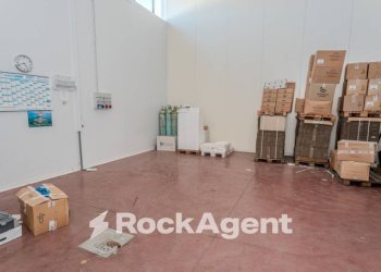 Interno non residenziale - Shed via Corradino D'Ascanio, Acquapendente - photo 14