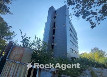 Facciata - Altro via Alfieri Maserati, 7, Bologna (zona San Donato) - foto 6