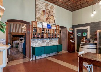 Ricezione / Lobby - Locale Commerciale via Umberto I
 
66, Flero - foto 11