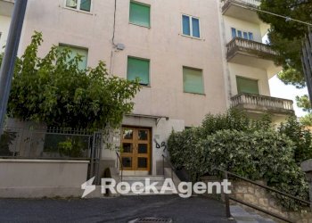 Facciata - Quadrilocale via Silvio Paternostro, 10, Catanzaro - foto 37