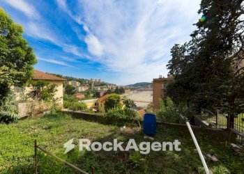 Terreno - Quadrilocale via Antonietta Massuccone Mazzini, 20, Genova (zona Bolzaneto) - foto 1