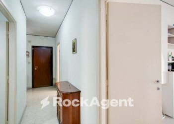 Corridoio - Bilocale via Calpurnio Fiamma, 130, Roma - foto 15