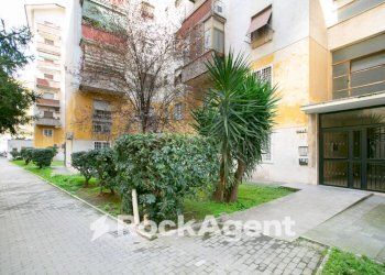 Cortile interno - Bilocale via Calpurnio Fiamma, 130, Roma - foto 21
