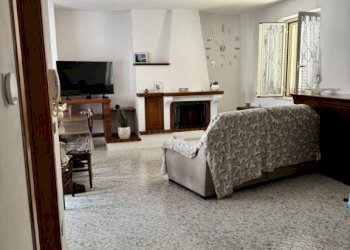 Salone - Three-room apartment via Pozzo Donato, 29, Trecchina - photo 12