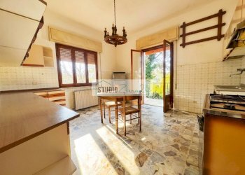 Foto 3 - Casa indipendente viale della repubblica, Massa - foto 3