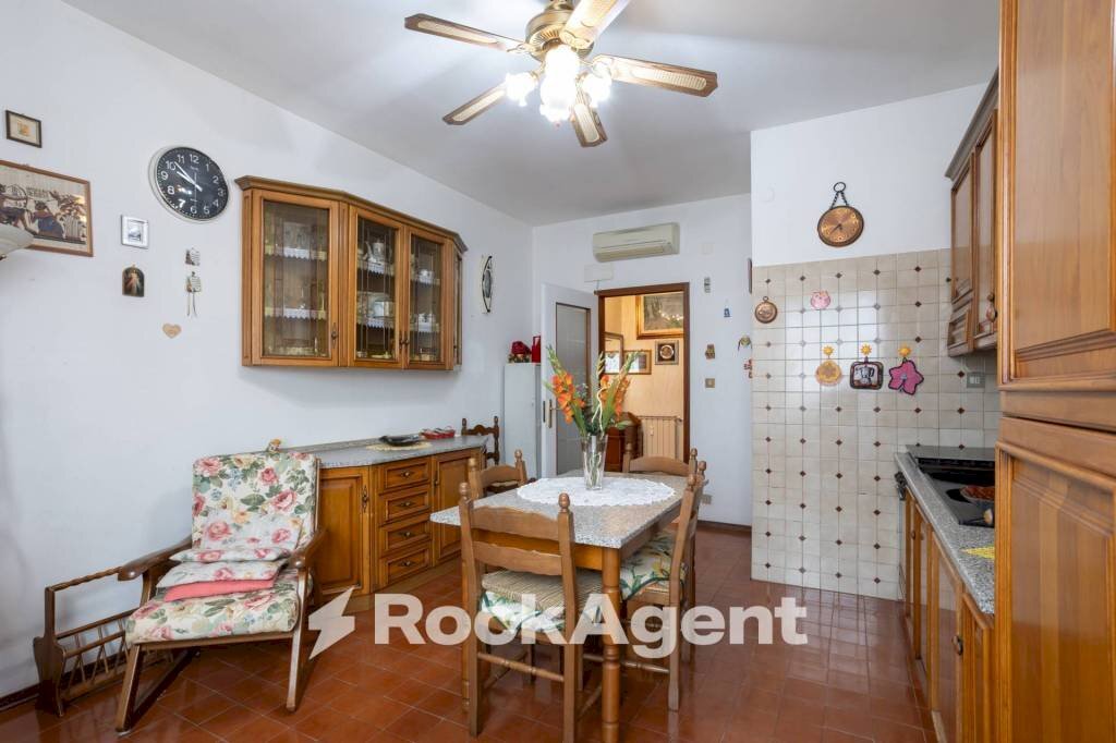 Cucina - Trilocale via Marco Mastacchi, 238, Livorno - foto 2