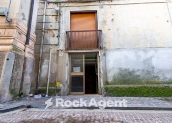 Facciata - Shop via XX Settembre, 38, Catanzaro - photo 28