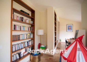 Studio - Villa strada Madonna dei Mazza, Pesaro - photo 11