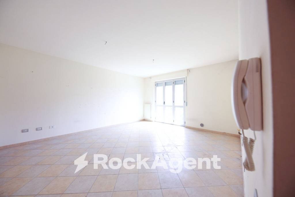 Cucina - Bilocale via Tortona, 84, Alessandria - foto 2