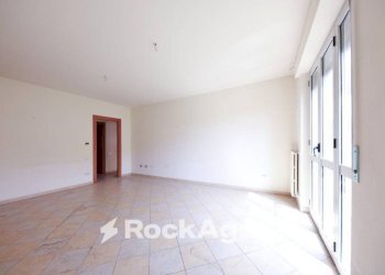 Cucina - Bilocale via Tortona, 84, Alessandria - foto 5