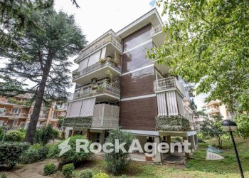 Facciata - Bilocale via Mauro Morrone, 48, Roma - foto 1