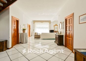 Salone - Stabile - Palazzo corso Filangieri, 129, Vico Equense - foto 15