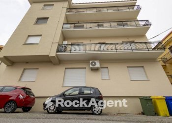 Facciata - Trilocale via Aquileia, 39, Catanzaro - foto 38