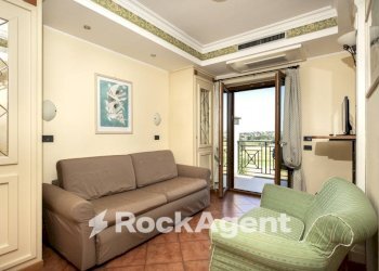 Salone - Four-room apartment via di Marco Simone, 80, Guidonia Montecelio - photo 12