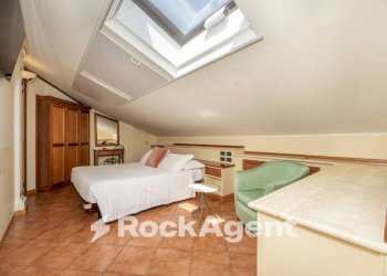 Camera da letto - Quadrilocale via di Marco Simone, 80, Guidonia Montecelio - foto 23