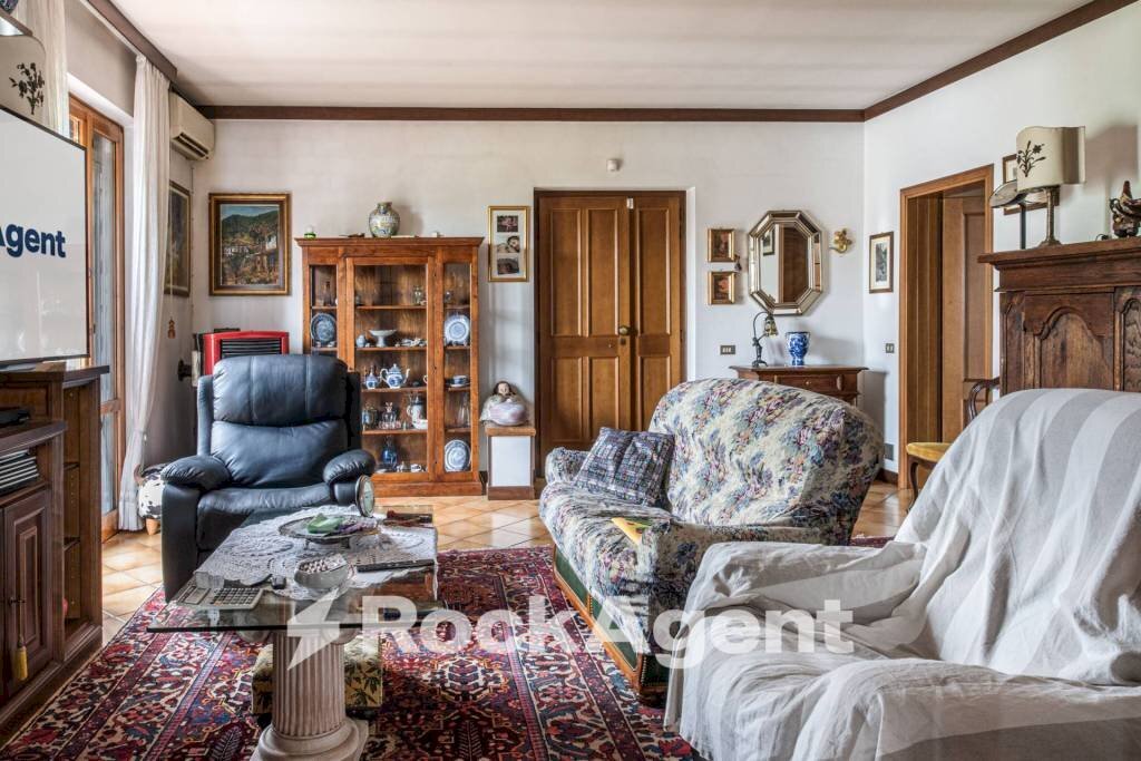 Salone - Villa via Eugenio Montale, 6, Frascarolo - foto 3