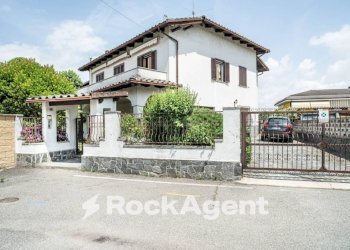 Facciata - Villa via Eugenio Montale, 6, Frascarolo - foto 31