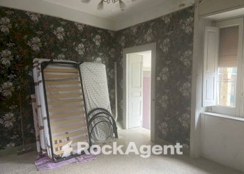 Camera da letto - Trilocale vicolo Caruso, 17, Altavilla Silentina - foto 13