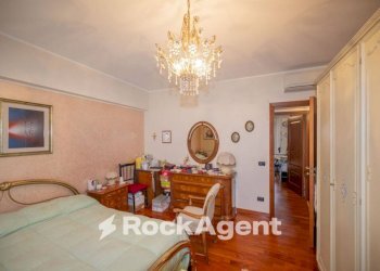 Camera da letto - Appartamento viale Italia, 2, Messina - foto 27