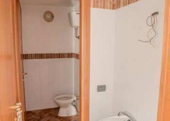 Bagno - Shop via Del Macello, 30, Viterbo - photo 11