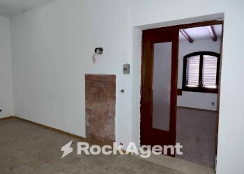 Stanza non arredata - Quadrilocale via Porto, Lipari - foto 12