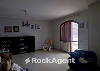 Salone - Villa via G. D'Annunzio, 4, Catignano - foto 33