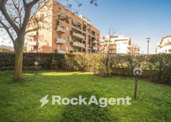Giardino - Three-room apartment viale Primo Vere, 148, Pescara - photo 32
