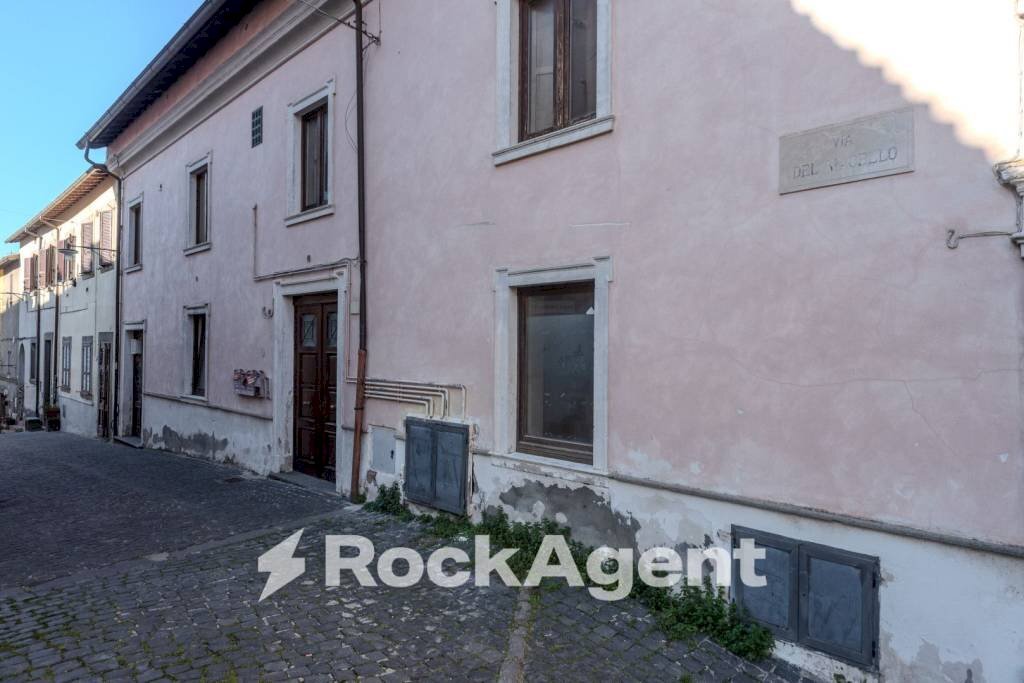 Facciata - Three-room apartment via Del Macello, 28, Viterbo - photo 2
