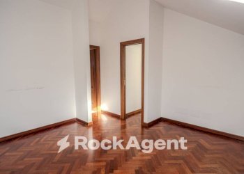 Camera da letto - Three-room apartment via Del Macello, 28, Viterbo - photo 16