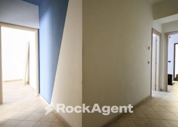 Corridoio - Office via Edmondo Buccarelli, 4, Catanzaro - photo 13