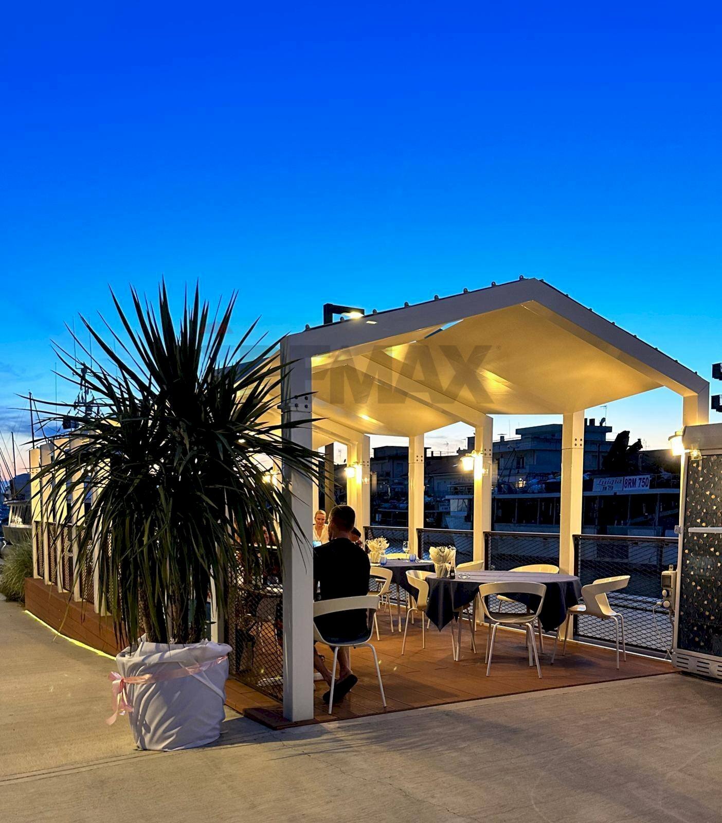 Dehor - Locale Commerciale Via Pinzon
 
22, Bellaria-Igea Marina - foto 3