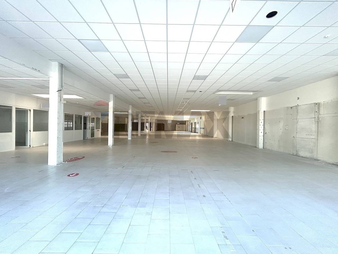 Parcheggio - Commercial Premises Rimini - photo 3