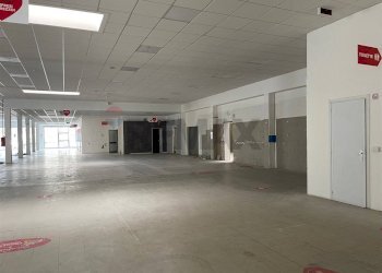 Parcheggio - Locale Commerciale Rimini - foto 4