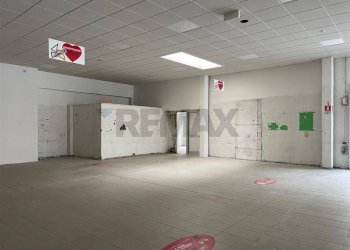 Non correlato - Locale Commerciale Rimini - foto 7