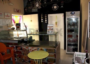 Zona vendita gastronomia - Shop Via Lagomaggio
 
176/a, Rimini - photo 8