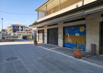 Fronte negozio - Negozio Via Lagomaggio
 
176/a, Rimini - foto 15