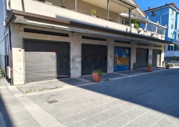 Fronte negozio - Negozio Via Lagomaggio
 
176/a, Rimini - foto 17