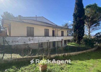 Giardino - Villa viale Mazzini, 41/B, Peccioli - foto 2