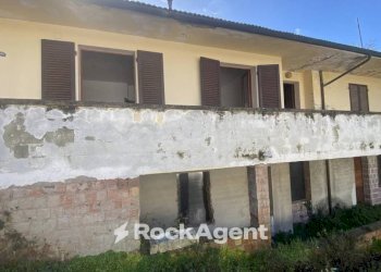 Facciata - Villa viale Mazzini, 41/B, Peccioli - foto 3