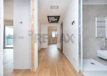 Hall / corridoio - Trilocale via Piave
 
23, Busnago - foto 13