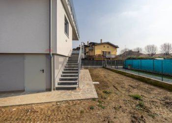 Giardino - Trilocale via Piave
 
23, Busnago - foto 29