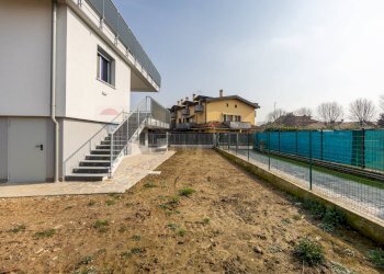 Giardino - Trilocale via Piave
 
23, Busnago - foto 30