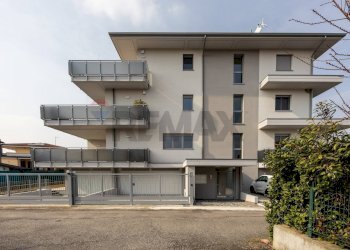 Edificio all\'aperto - Trilocale via Piave
 
23, Busnago - foto 47
