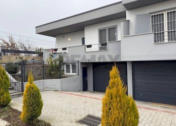 Casa all\'aperto - Semi-detached house via Milano
 
20, Trezzano Rosa - photo 1