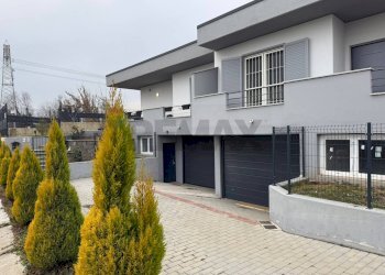 Casa all\'aperto - Semi-detached house via Milano
 
20, Trezzano Rosa - photo 2