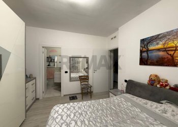 Camera / camera da letto - Semi-detached house via Milano
 
20, Trezzano Rosa - photo 24