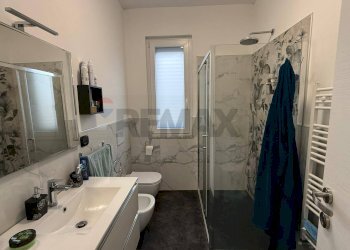 Bagno - Semi-detached house via Milano
 
20, Trezzano Rosa - photo 31