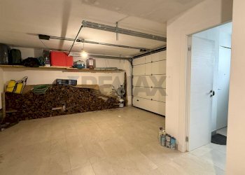 Parcheggio - Semi-detached house via Milano
 
20, Trezzano Rosa - photo 32