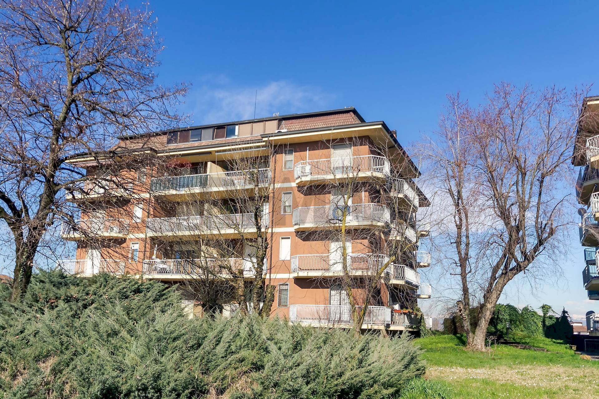 Edificio all\'aperto - Trilocale Carioni
 
37, Misano di Gera d'Adda - foto 1