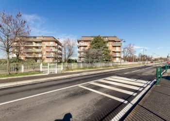 Edificio all\'aperto - Trilocale Carioni
 
37, Misano di Gera d'Adda - foto 2